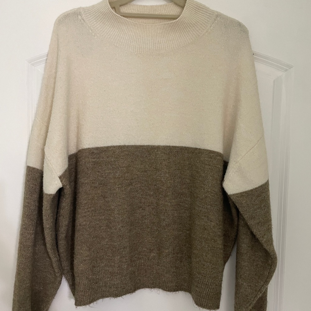 H&M Neutral Colorblock Sweater
